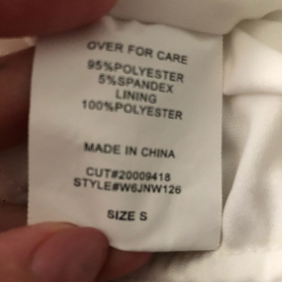 Formal or Prom ~ knee length ~ white dress ~ size small - Picture 5 of 5